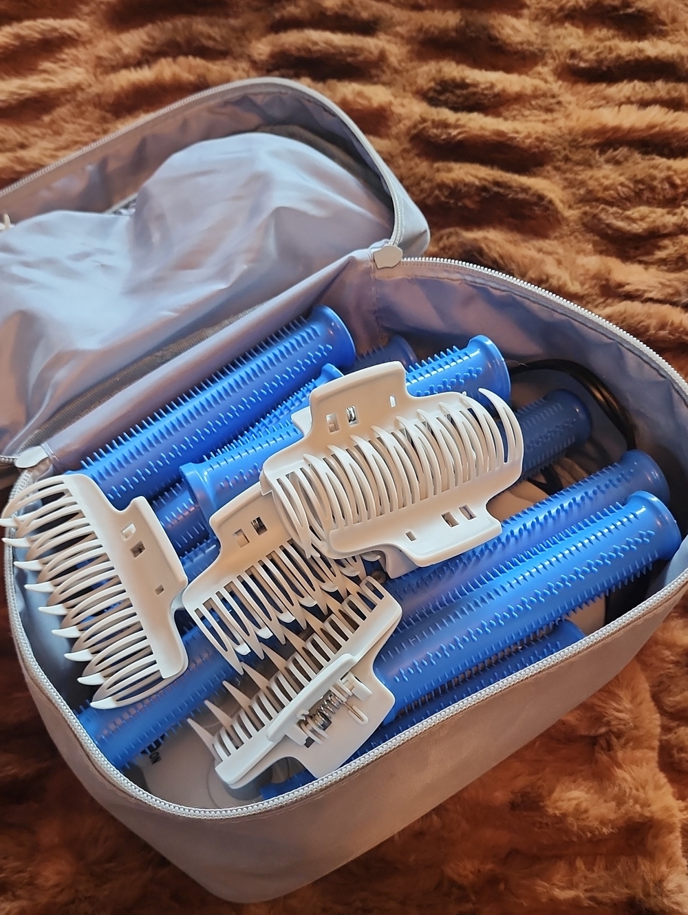 Blue Hair Roller and Clip Set with Carry Case - Unbranded